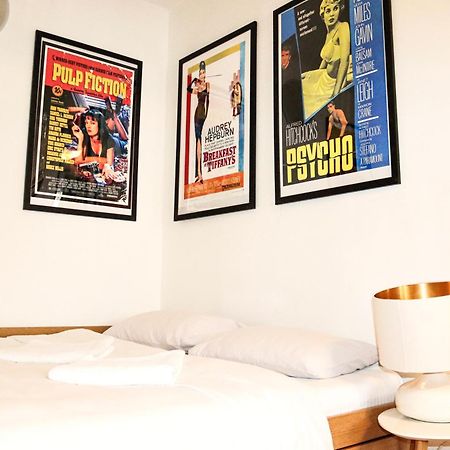 Central Park Hollywood Apartment Bukarest Exterior foto